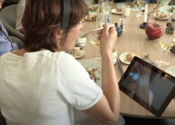 Neurokiff: El casco que desafía a la publicidad y el marketing sensorial