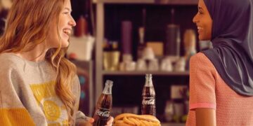 Estudio revela que la publicidad mostrando diversidad es mejor percibida por los consumidores.