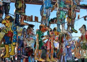 Estudios evidencian que la sátira tiene efectos más negativos en el personaje que se critica.