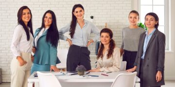 Visibilidad con propósito: por qué las mujeres deben alzar la voz en redes profesionales