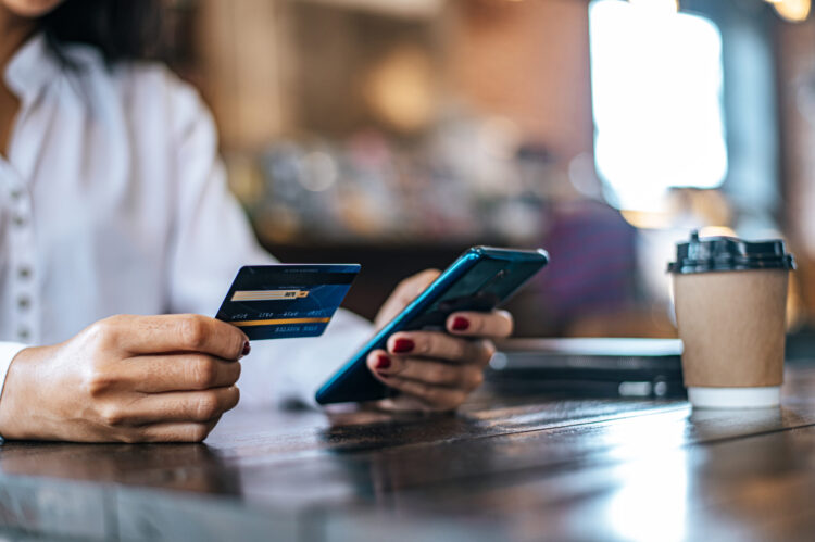 Generación Z e inversiones: cómo comunicar a un consumidor financiero que no cree en la banca tradicional