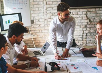 De la intuición a la estrategia: cómo el marketing redefine a las firmas legales en el Perú