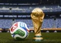 La pelota y la mascota: la industria multimillonaria del Mundial