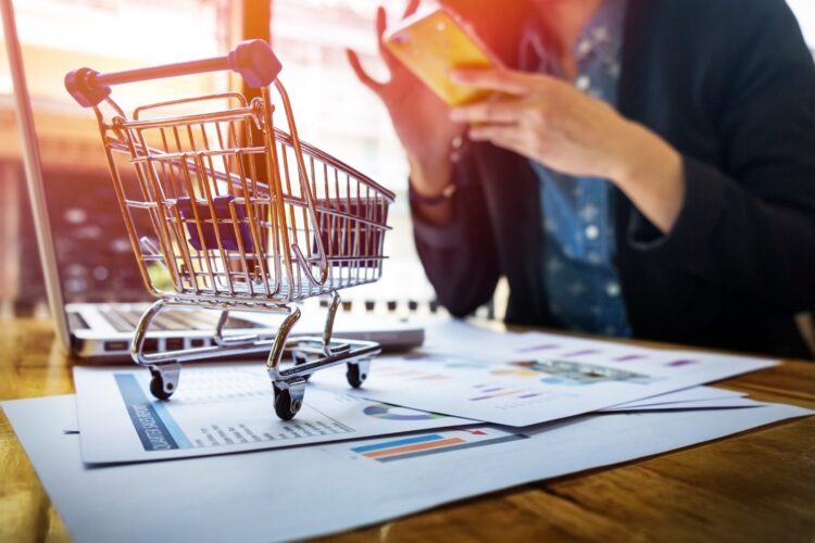 El consumidor ya no solo mira a las marcas: las investiga, compara y cuestiona